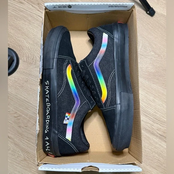 Vans
Old skool
2gether
Brand new - Picture 2 of 4